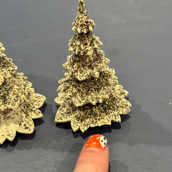 Vintage West Germany Tree Christmas
Ornament Celluloid Pine Tree Mica - Picture 7 of 10